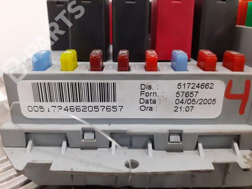 Fuse box LANCIA YPSILON (843_) 1.4 16V (843.AXC11, 843.AXC1B, 843.AXC1A) | BP9310407E1 