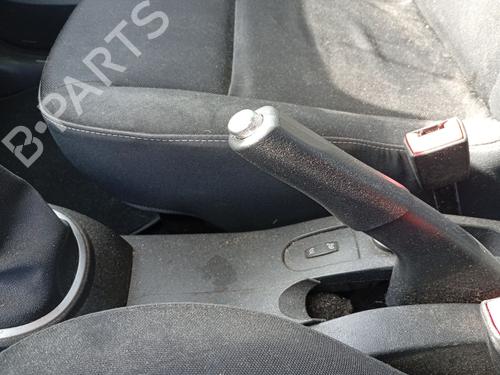 Travão de mão Travão de mão RENAULT CLIO III (BR0/1, CR0/1) 1.5 dCi (75 hp) 34539160 34539160