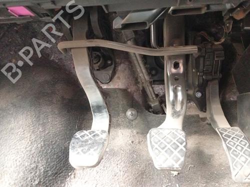 Used Clutch pedal Clutch pedal 37521799 37521799