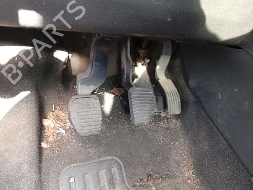 Used Break pedal Break pedal 37538279 37538279