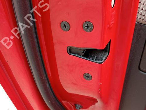 Venstre bagtil lås Venstre bagtil lås MAZDA 3 (BK) 1.6 (BK14) (105 hp) 34704721 34704721