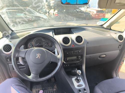 Used Dashboard Dashboard PEUGEOT 1007 (KM_) 1.6 16V (109 hp) 40180354 40180354