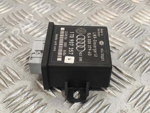 Lights ECU VW GOLF V (1K1)  | BP18956396M55 