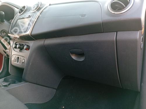glove-box-dacia-sandero-ii-2012-33939408 main image