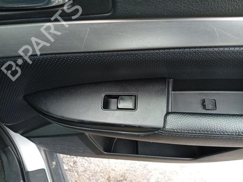 Mando elevalunas trasera derecho Mando elevalunas trasera derecho SUBARU LEGACY V (BM) 2.0 D AWD (BMD) (150 hp) 33937114 33937114
