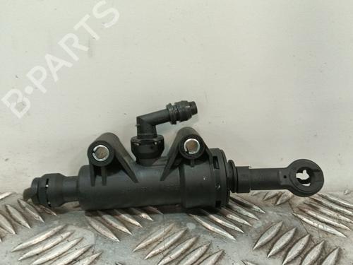 Used Clutch slave cylinder Clutch slave cylinder PEUGEOT 807 (EB_) 2.2 HDi (128 hp) 33538670 33538670