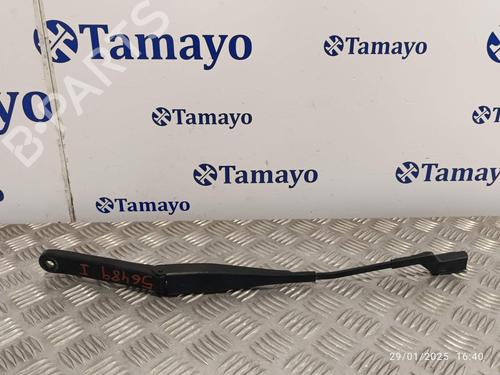 Used Front windshield wiper arm FORD FIESTA VI (CB1, CCN) 1.25 (82 hp) 23118037