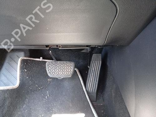 Used Break pedal Break pedal 37537686 37537686