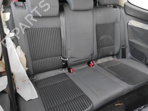 Right taillight VW GOLF V (1K1) 1.9 TDI | BP15847329C35 