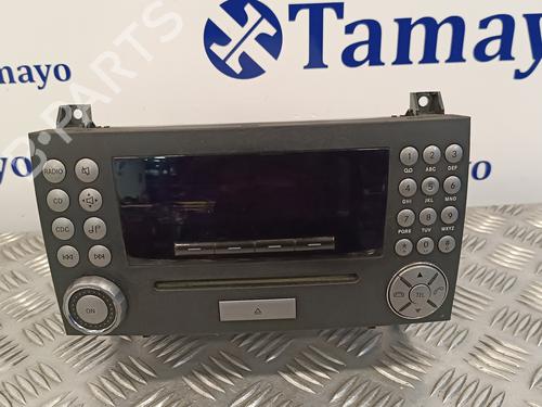 Used Radio MERCEDES-BENZ SLK (R171) [2004-2011]  17053369