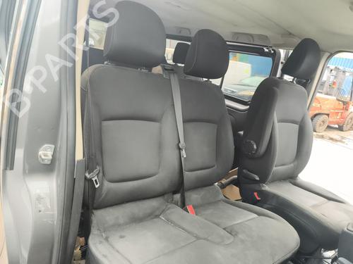 Used Right front seat Right front seat RENAULT TRAFIC III Bus (JG_) 1.6 dCi 115 (JGMD) (116 hp) 40184627 40184627