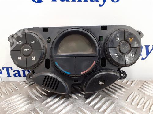 Used Climate control FORD FOCUS I (DAW, DBW) 1.8 TDCi (115 hp) 3253837