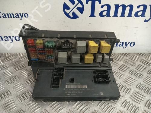 Sikringsdåse MERCEDES-BENZ SPRINTER 2-t Van (B901, B902) [1995-2006]  31048516