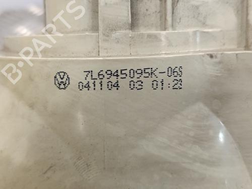 Left taillight VW TOUAREG (7LA, 7L6, 7L7) 2.5 R5 TDI | BP17747151C34 