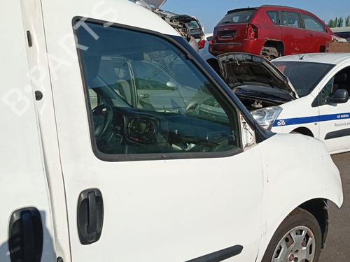 Used Right front door Right front door 37665032 37665032