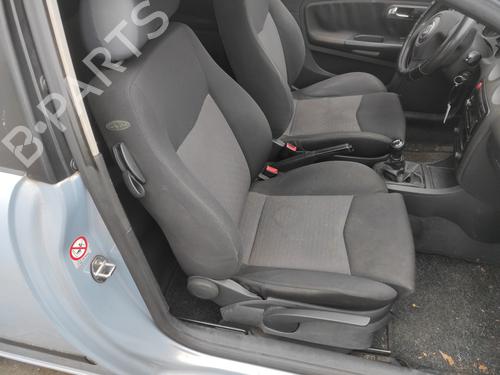 Left front fog light SEAT IBIZA III (6L1) 1.9 TDI | BP16132648C30 