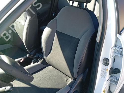 Sæde venstre fortil Sæde venstre fortil CITROËN C3 II (SC_) 1.6 BlueHDi 75 (75 hp) 39688381 39688381