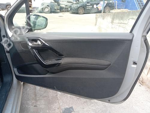 Used Front right panel Front right panel 37713337 37713337