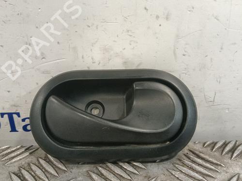 Used Front right interior door handle DACIA DOKKER Box Body/MPV 1.5 dCi 75 / Blue dCi 75 (FEJW, FEAH) (75 hp) 31038615