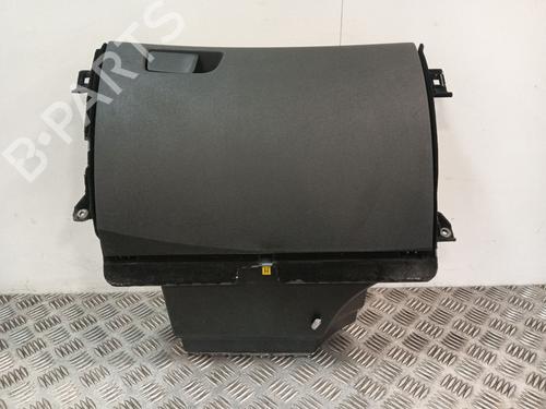 glove-box-renault-megane-iv-hatchback-b9amn_-2015-34694161 main image