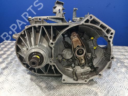 Cambio VW TRANSPORTER T5 Bus (7HB, 7HJ, 7EB, 7EJ) 1.9 TDI (102 hp) 31704767