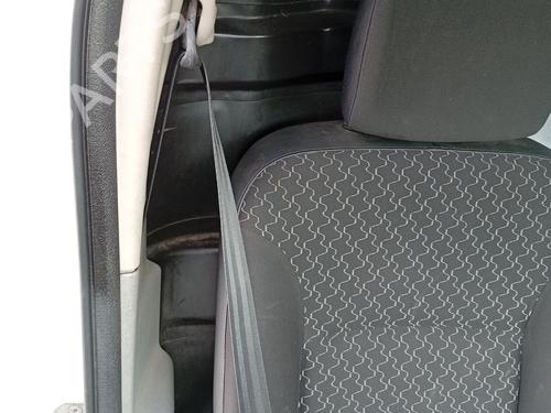 front-right-seatbelt-renault-kangoo-express-fw01_-2008-33650011 main image