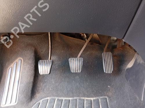 Used Clutch pedal Clutch pedal 37419984 37419984