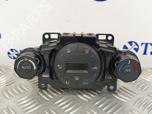 Climate control FORD FIESTA VI (CB1, CCN) 1.6 TDCi (95 hp) 17576839