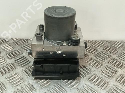 Used ABS pump ABS pump LAND ROVER DISCOVERY III (L319) 2.7 TD 4x4 (190 hp) 33011209 33011209