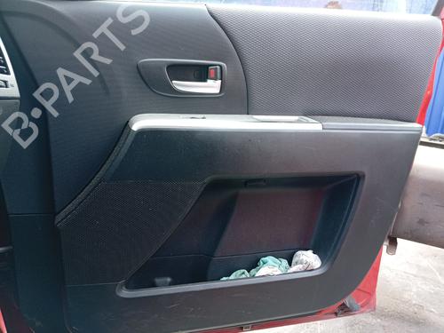 Høyre frontpanel Høyre frontpanel MAZDA 5 (CR) 2.0 CD (CR19) (143 hp) 36336316 36336316