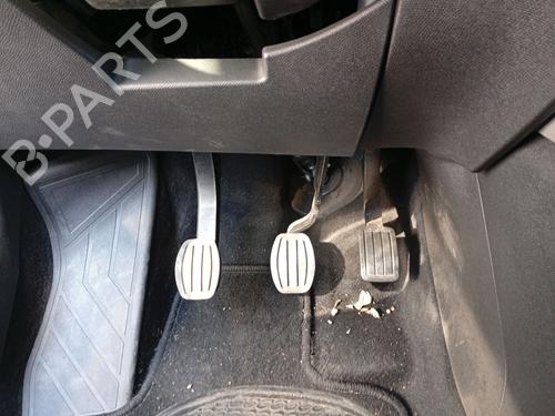 Pedale frizione Pedale frizione CITROËN C5 AIRCROSS (A_) 1.2 PureTech 130 (ARHNSJ) (131 hp) 37418257 37418257