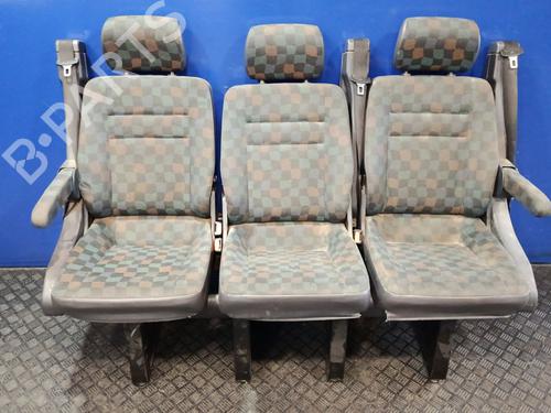 Sæde bagtil (3. række) MERCEDES-BENZ VITO Bus (W638) 108 CDI 2.2 (638.194) (82 hp) 32235735