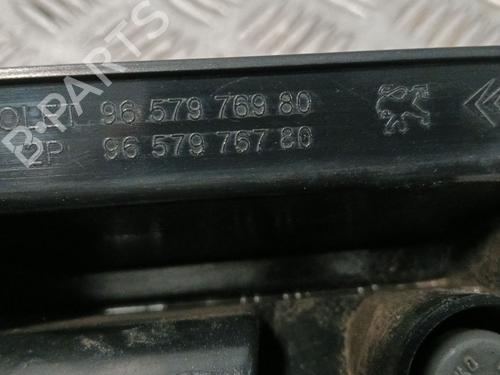 Right taillight PEUGEOT PARTNER Box Body/MPV (5_, G_) 1.6 HDi 75 | BP28716963C35