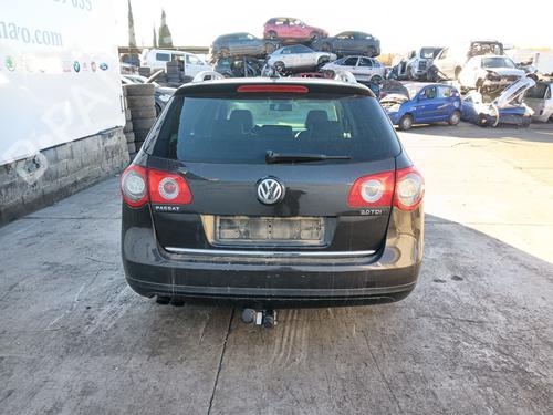 Right front indicator VW PASSAT B6 Variant (3C5) 2.0 TDI 16V | BP31860424C33 