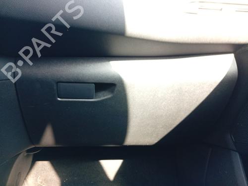 Handskerum Handskerum PEUGEOT 308 II (LB_, LP_, LW_, LH_, L3_) 1.5 BlueHDi 130 (131 hp) 34158410 34158410