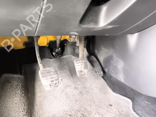 Pedal embraiagem Pedal embraiagem RENAULT CAPTUR I (J5_, H5_) 1.5 dCi 90 (J5N4, J5M5, J5MW, J5M6, J5AL, J5AJ) (90 hp) 39148036 39148036
