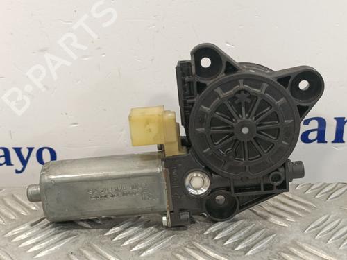 Rudehejsemotor bagstkærm højre MERCEDES-BENZ C-CLASS (W203) [2000-2007]  17835430