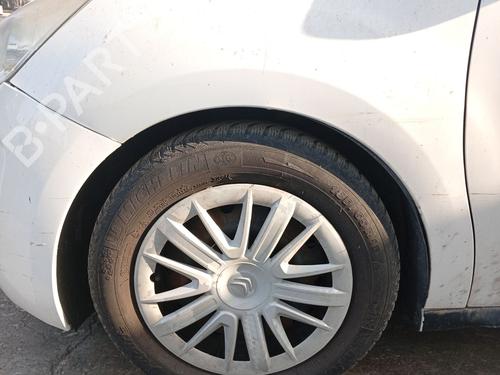 Used Wheel arch Wheel arch 37523305 37523305