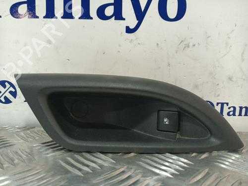 Used Right rear window switch Right rear window switch 30858529 30858529