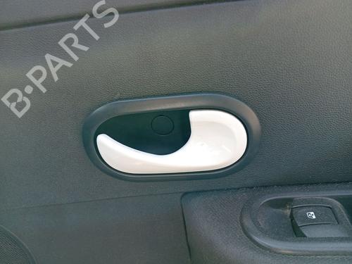 Højre fortil invendig håndtag Højre fortil invendig håndtag RENAULT CLIO III (BR0/1, CR0/1) 1.5 dCi (75 hp) 34539152 34539152