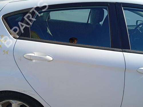 Dør højre bagtil Dør højre bagtil FORD FIESTA VI (CB1, CCN) 1.25 (82 hp) 34103355 34103355