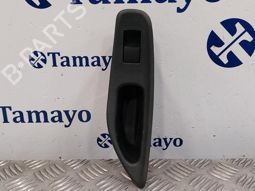 Used Right rear window switch TOYOTA YARIS CROSS (MXP_) 1.5 Hybrid (MXPJ10) (92 hp) 22711843
