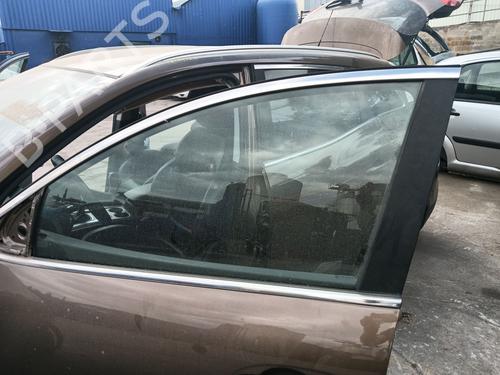 front-left-door-window-renault-kadjar-ha_-hl_-2015-34446344 main image