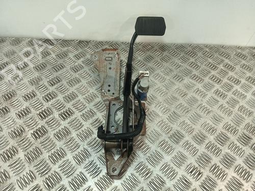 Used Break pedal Break pedal VOLVO V40 Hatchback (525) D3 (150 hp) 33290905 33290905
