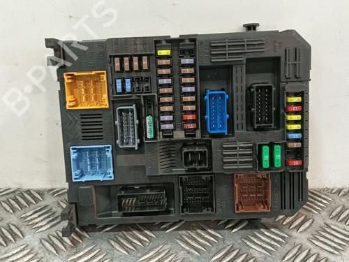 Used Fuse box Fuse box OPEL CROSSLAND X / CROSSLAND (P17, P2QO) 1.2 (75) (110 hp) 34244499 34244499