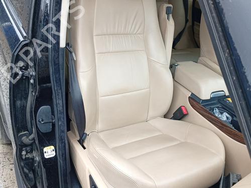 Used Right front seat Right front seat LAND ROVER RANGE ROVER SPORT I (L320) 2.7 D 4x4 (190 hp) 32783750 32783750