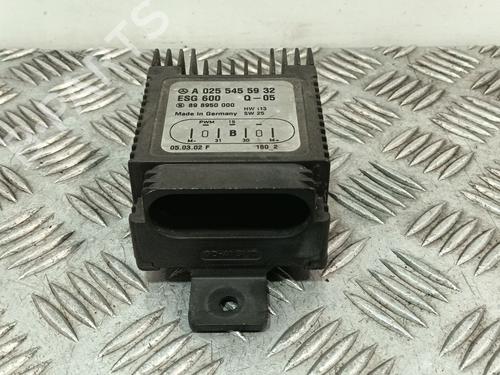 Used Electronic module Electronic module MERCEDES-BENZ CLK (C208) CLK 200 Kompressor (208.344) (163 hp) 33934358 33934358
