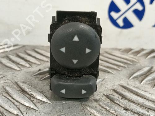 Używane Przełącznik lusterek FIAT 500 (312_) 1.2 (312AXA1A) (69 hp) 30599699