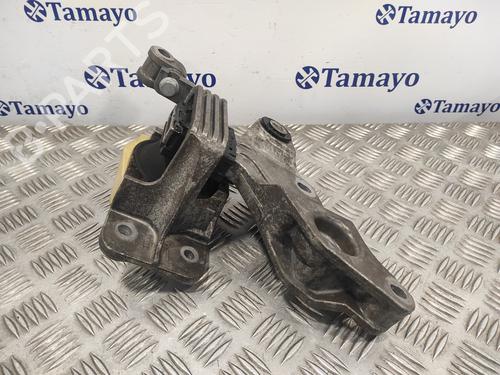 Used Engine mount MERCEDES-BENZ VITO Van (W447) [2014-2025]  23529662