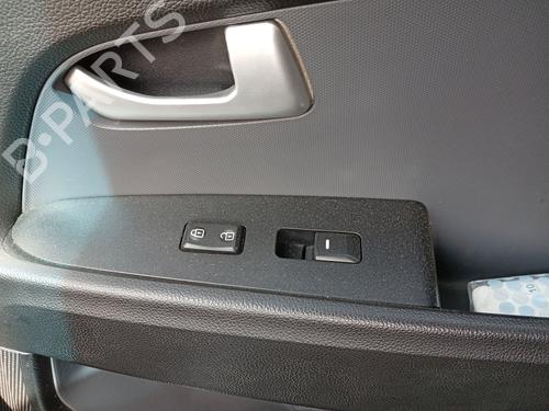 right-front-window-switch-kia-sportage-iii-sl-2009-2010-2011-2012-2013-2014-2015-2016-2017-35962670 main image